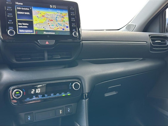 Vehicle image 13 Vehicle image 13