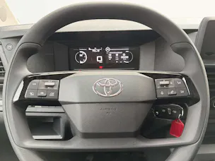 Toyota PROACE Kab.-Ch. H1 L1 2.0 D mit Alubrücke