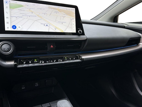 Vehicle image 28 Vehicle image 28