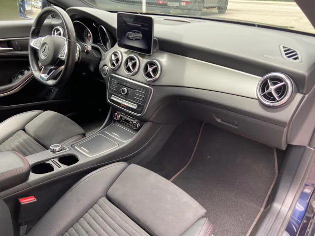 Mercedes-Benz CLA 250 AMG Line 4m Shooting Brake
