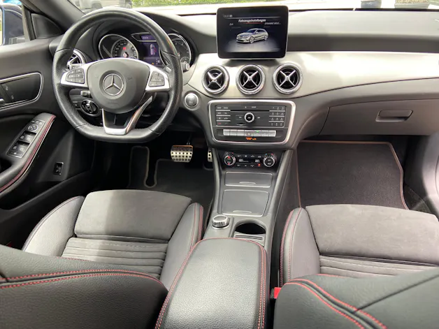 Mercedes-Benz CLA 250 AMG Line 4m Shooting Brake