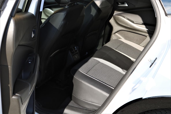 Vehicle image 10 Vehicle image 10