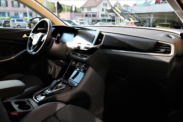 Vehicle image 9 Vehicle image 9