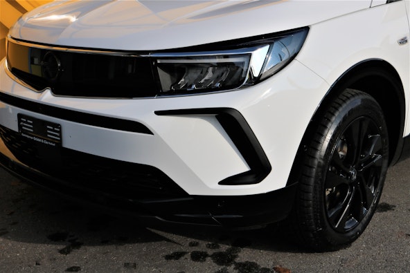 Vehicle image 15 Vehicle image 15