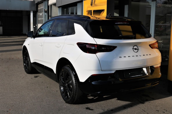 Vehicle image 2 Vehicle image 2