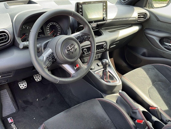 Vehicle image 7 Vehicle image 7