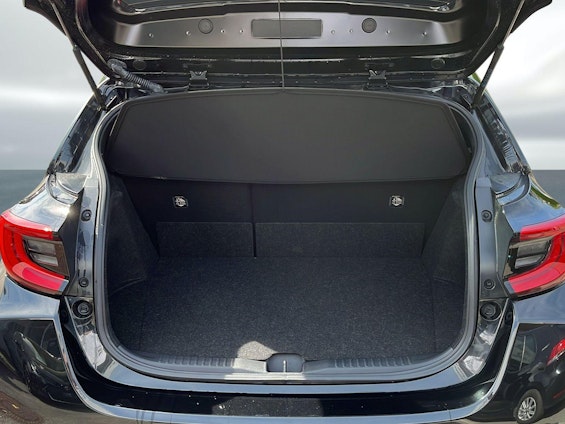 Vehicle image 6 Vehicle image 6