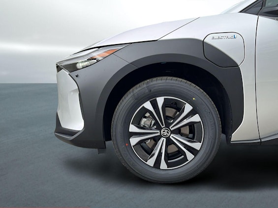 Vehicle image 2 Vehicle image 2