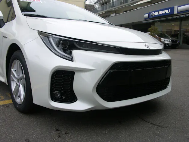 Suzuki Swace 1.8 Compact Top Hybrid