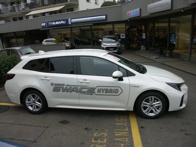 Suzuki Swace 1.8 Compact Top Hybrid