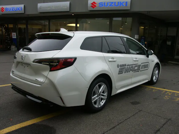 Suzuki Swace 1.8 Compact Top Hybrid