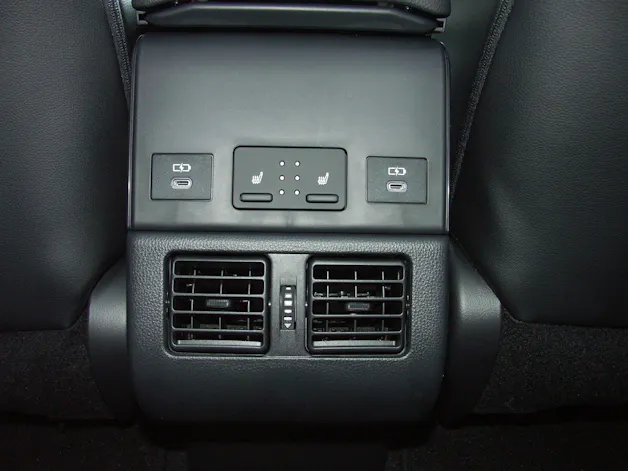 Subaru Solterra eV Luxury AWD