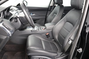 Vehicle image JAGUAR E-Pace 2.0 T 200 SE AWD