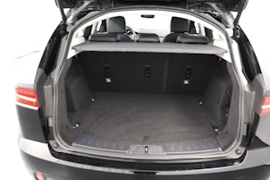 Vehicle image JAGUAR E-Pace 2.0 T 200 SE AWD