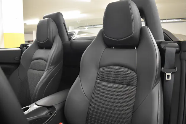 Nissan 370 Z Roadster 3.7 V6 24V Pack