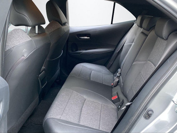 Vehicle image 10 Vehicle image 10