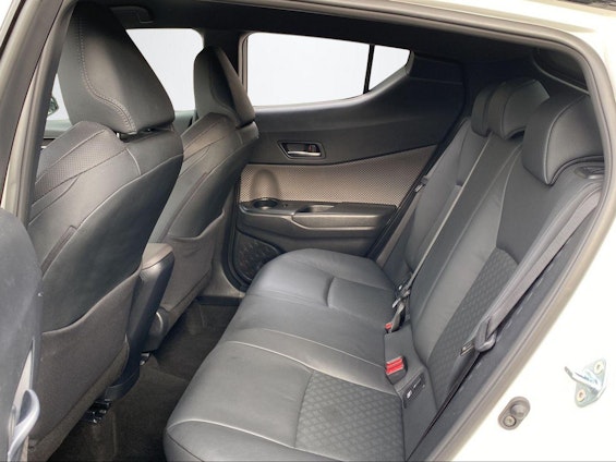 Vehicle image 10 Vehicle image 10