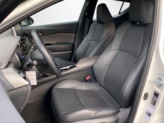 Vehicle image 14 Vehicle image 14