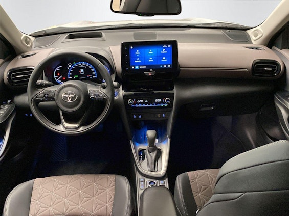 Vehicle image 10 Vehicle image 10