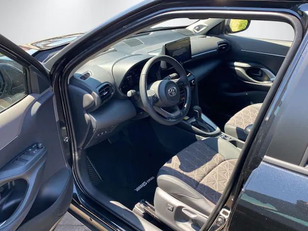 Toyota Yaris Cross 1.5 VVT-i HSD Elegant AWD-i