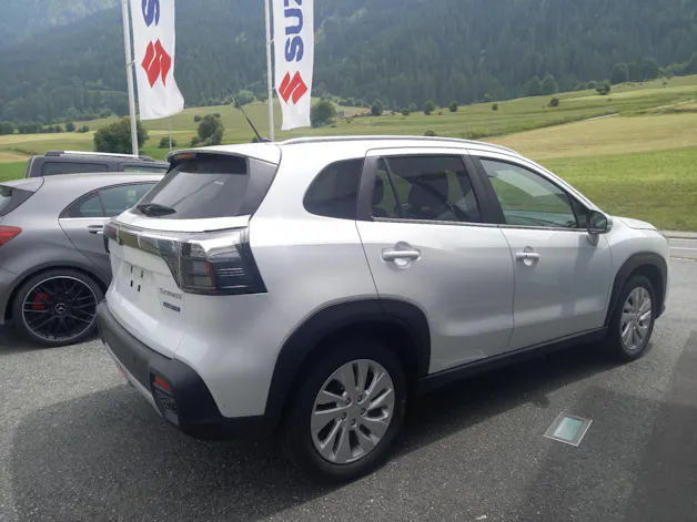 Suzuki S-Cross 1.5 Compact+ Hybrid 4x4