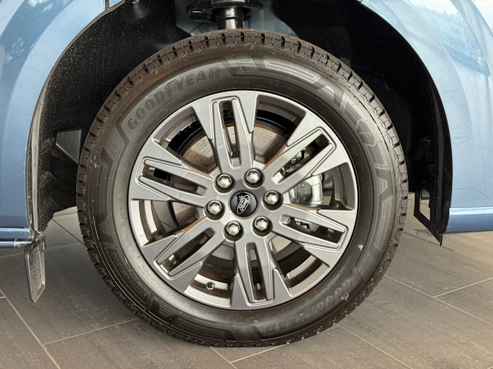 Vehicle image FORD TOURNEO