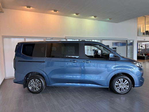 FORD Tourneo C Bus 320 L1 2.0 EcoBlue 150 Titanium 1