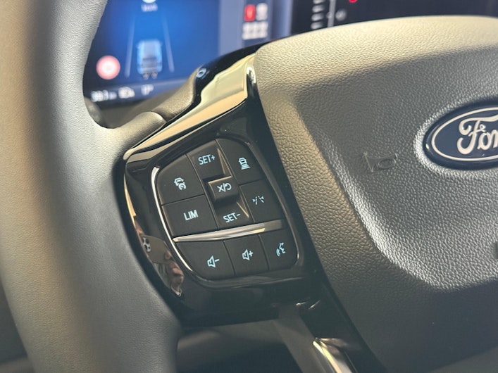 Vehicle image FORD TOURNEO