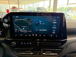 Vehicle image FORD Tourneo C Bus 320 L1 2.0 EcoBlue 150 Titanium