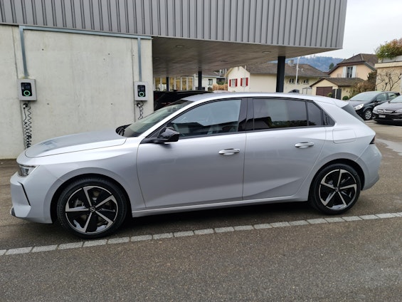 Vehicle image 28 Vehicle image 28