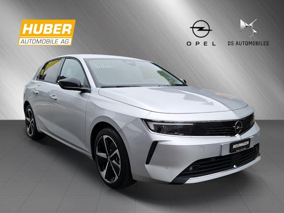 First vehicle image First vehicle image