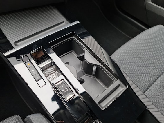 Vehicle image 21 Vehicle image 21