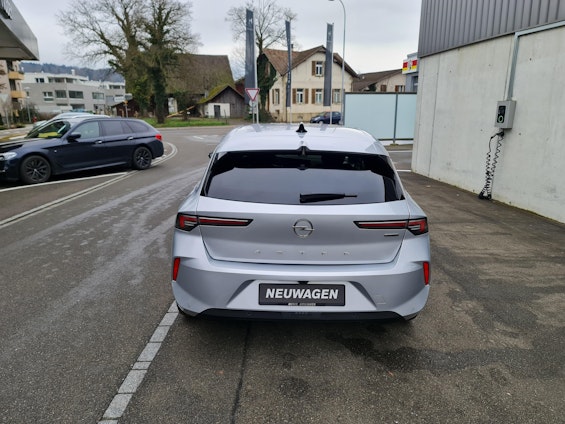 Vehicle image 9 Vehicle image 9