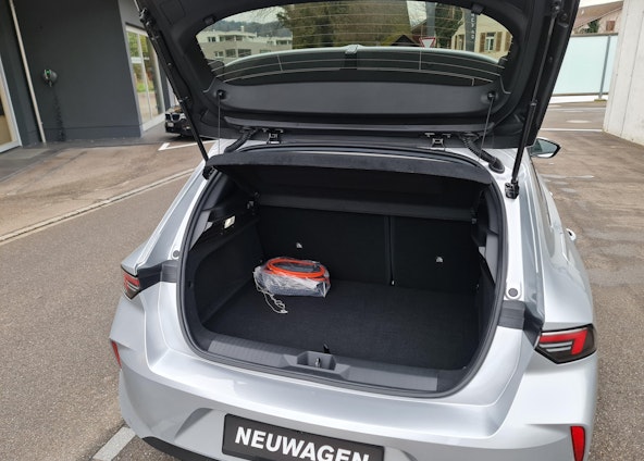 Vehicle image 10 Vehicle image 10