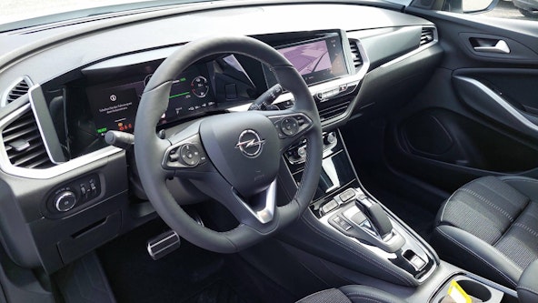 Vehicle image 6 Vehicle image 6