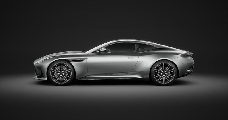 Vehicle image ASTON MARTIN DB12