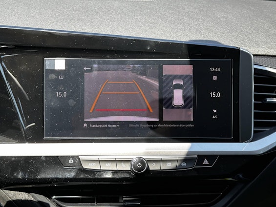 Vehicle image 5 Vehicle image 5