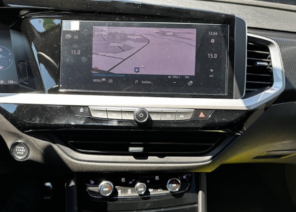 Vehicle image 4 Vehicle image 4