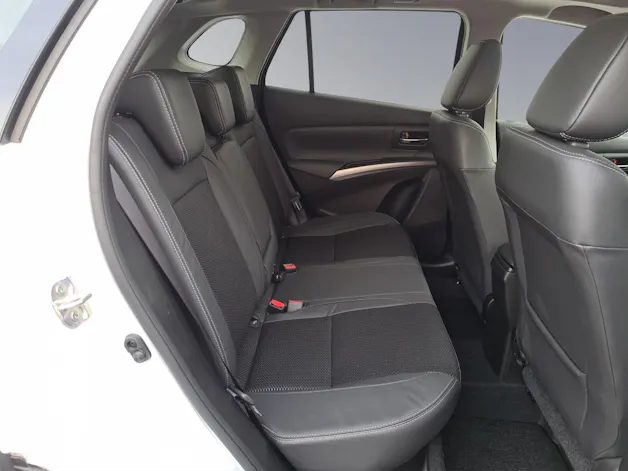 Suzuki S-Cross 1.5 Compact Top Hybrid 4x4