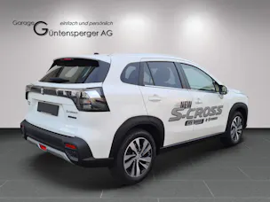 Suzuki S-Cross 1.5 Compact Top Hybrid 4x4