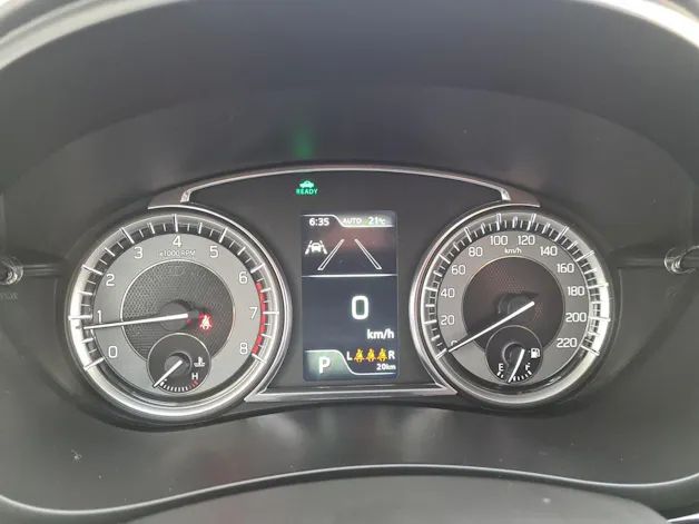 Suzuki S-Cross 1.5 Compact Top Hybrid 4x4