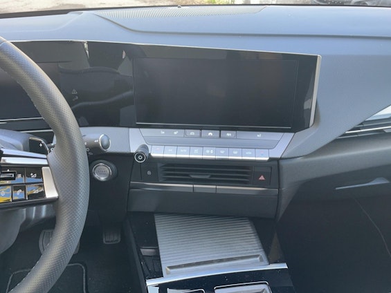 Vehicle image 6 Vehicle image 6