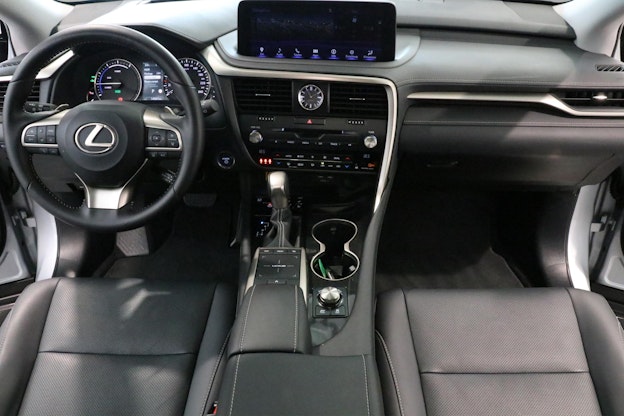 Vehicle image 19