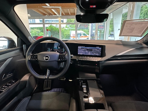 Vehicle image 2 Vehicle image 2