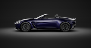 Vehicle image ASTON MARTIN V12 Vantage Roadster 5.2 V12 Bi-Turbo