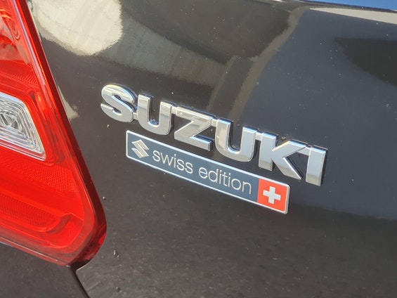 Vehicle image 12 Vehicle image 12