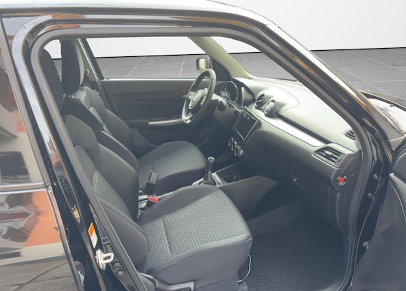 Vehicle image 8 Vehicle image 8