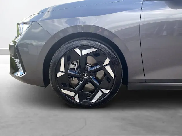 Opel Astra 1.6 T PHEV 225 GSe