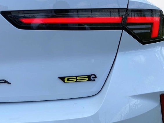 Vehicle image 6 Vehicle image 6