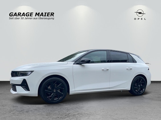 First vehicle image First vehicle image